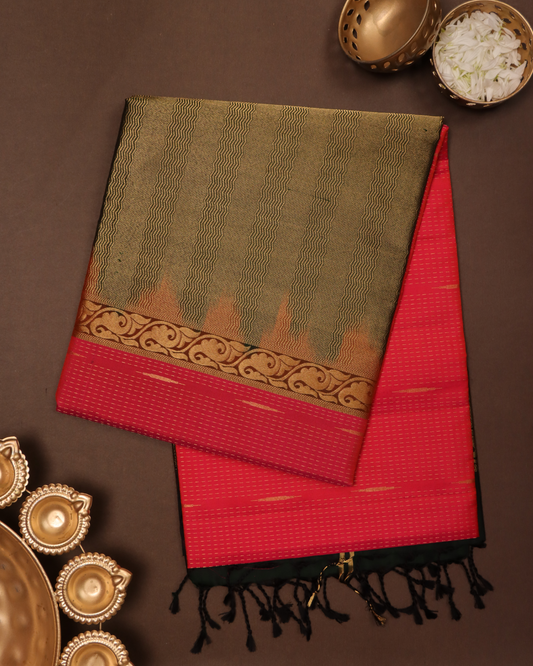 Dark Pink Handloom Soft Silk Saree with Dark Green Contrast Border & Pallu
